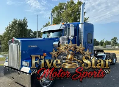 2022 Kenworth W900