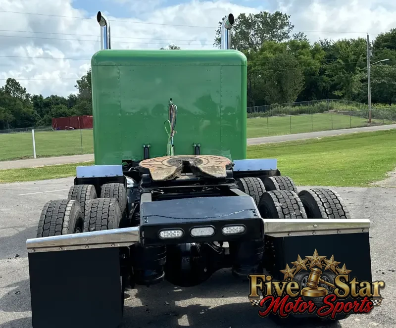 2021 Peterbilt 389 photo 6
