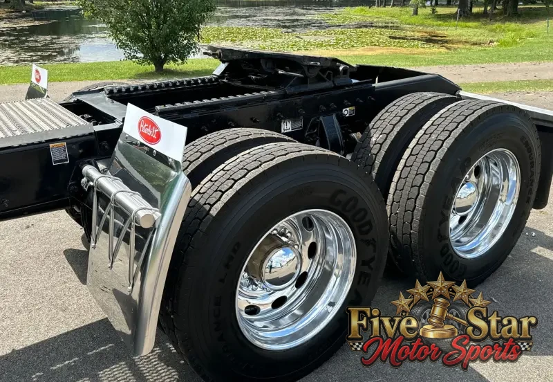 2021 Peterbilt 389 photo 75