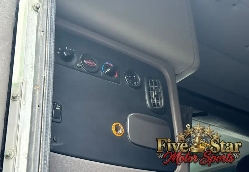 2021 Peterbilt 389 photo 43