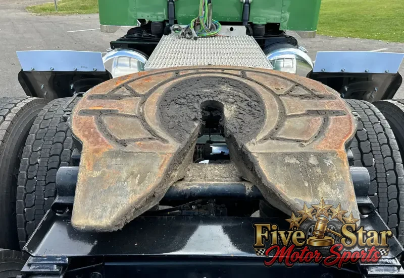 2021 Peterbilt 389 photo 14