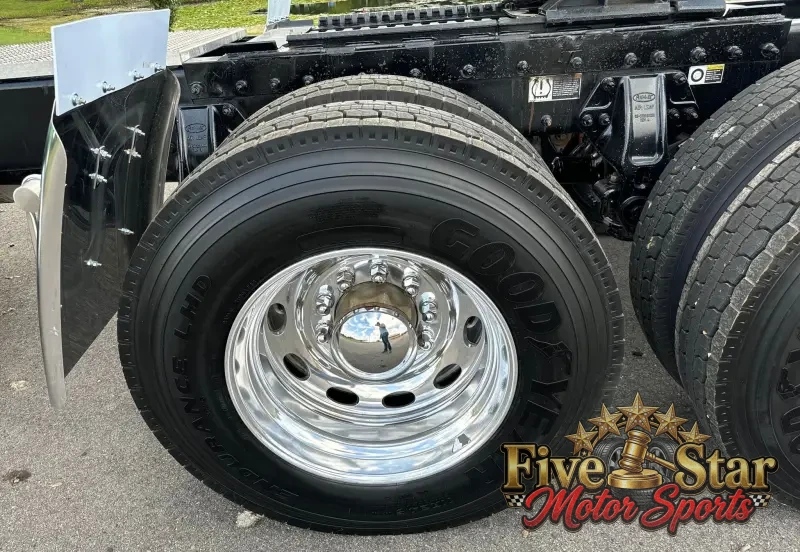 2021 Peterbilt 389 photo 93