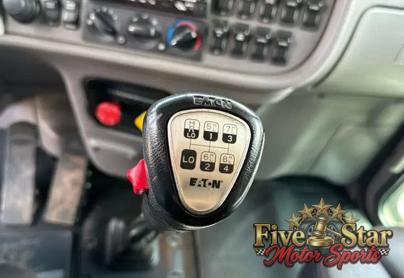 2021 Peterbilt 389 photo 54