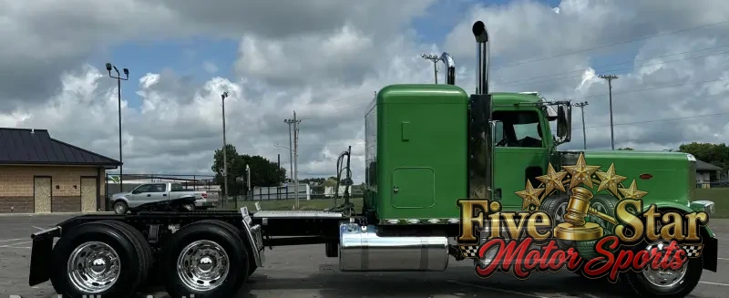 2021 Peterbilt 389 photo 4