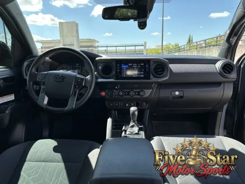 2021 Toyota Tacoma Double Cab TRD Off-Road photo 25
