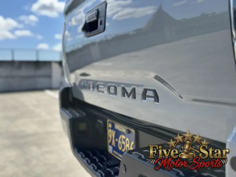 2021 Toyota Tacoma Double Cab TRD Off-Road photo 24