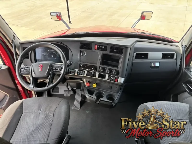 2022 Kenworth T680 Sleeper photo 10