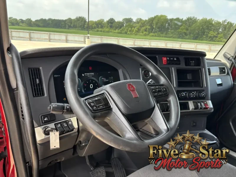 2022 Kenworth T680 Sleeper photo 12