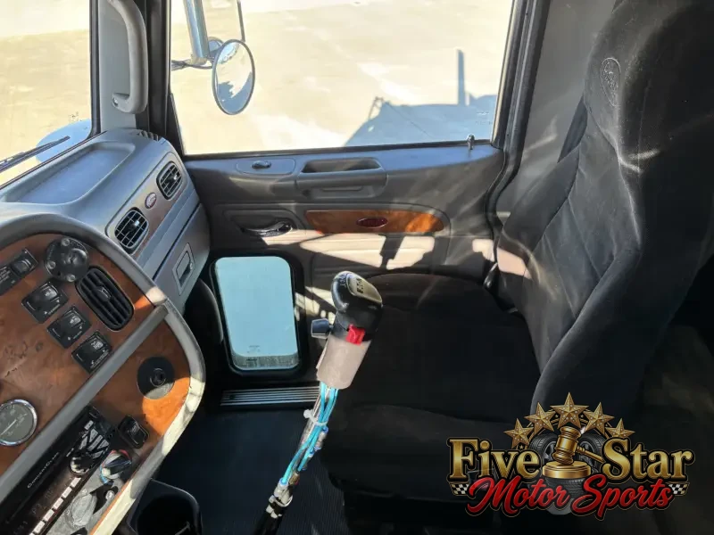 2007 Peterbilt 379EXHD photo 11