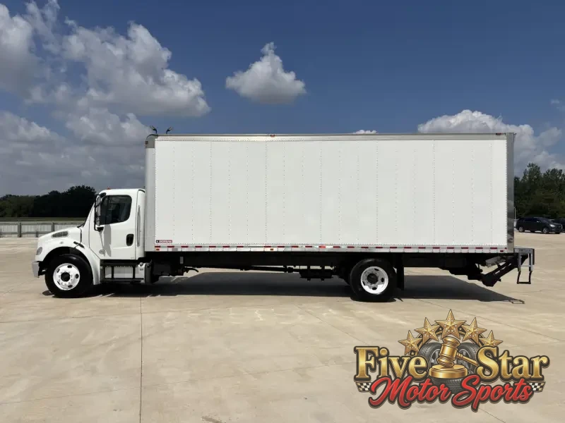 2020 Freightliner Business M2 106 photo 3