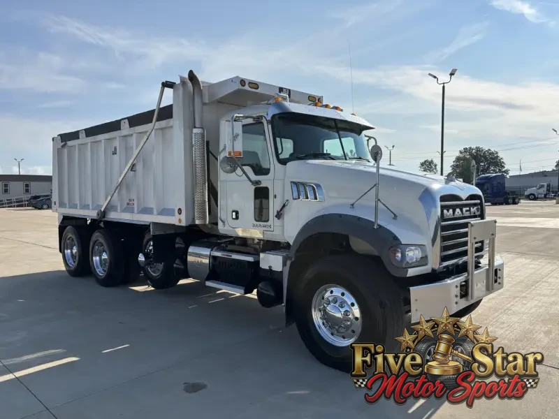 2013 Mack Granite GU713 Dump Truck photo 6