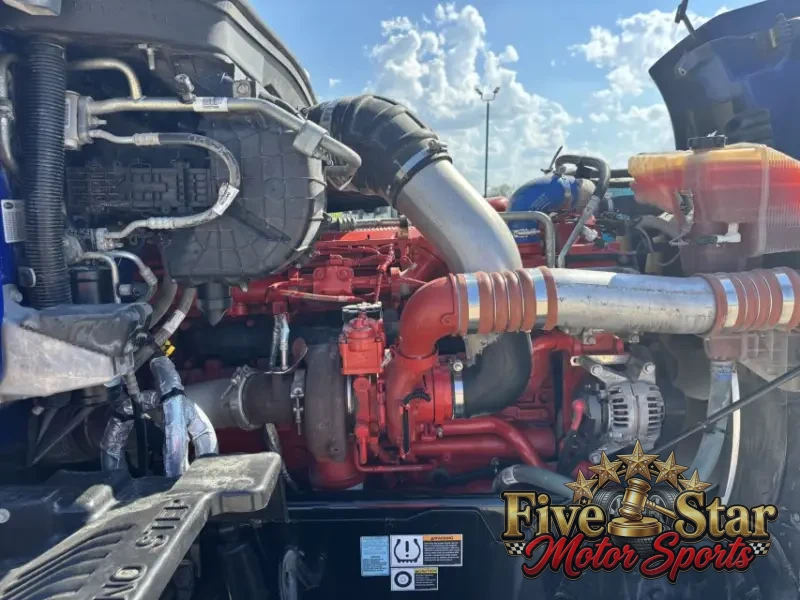 2022 Peterbilt 579 photo 11