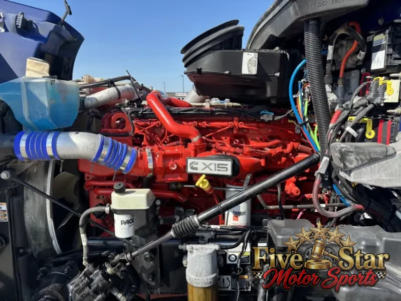 2022 Peterbilt 579 photo 10