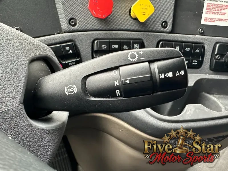 2018 Freightliner Cascadia 125 Evolution Sleeper photo 35