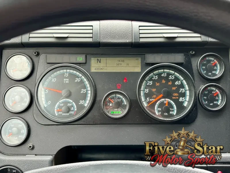 2018 Freightliner Cascadia 125 Evolution Sleeper photo 25