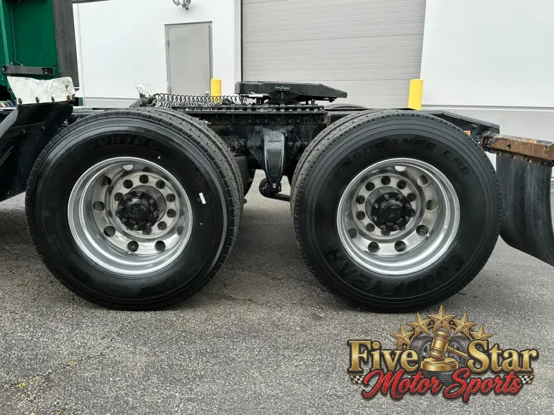 2018 Freightliner Cascadia 125 Evolution Sleeper photo 13