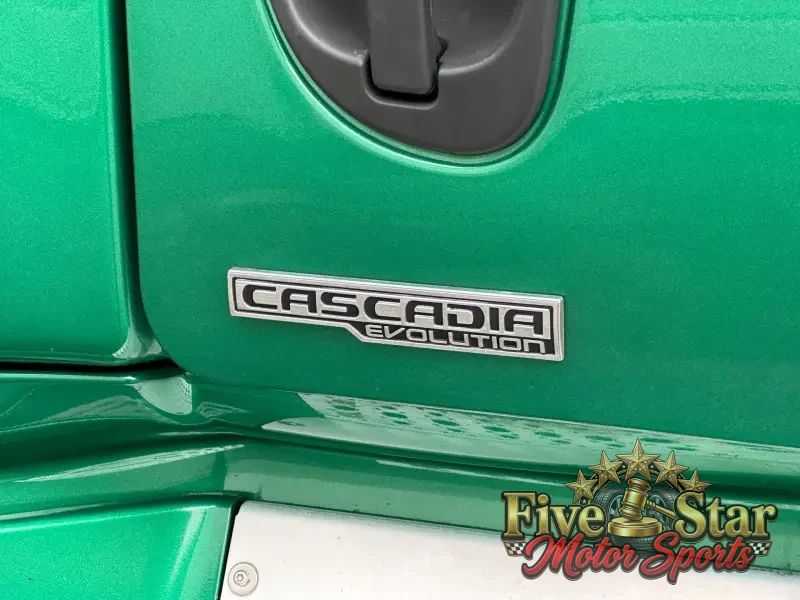 2018 Freightliner Cascadia 125 Evolution Sleeper photo 14