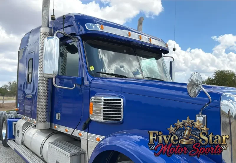 2020 Freightliner Coronado glider kit photo 15