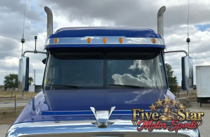 2020 Freightliner Coronado glider kit photo 13