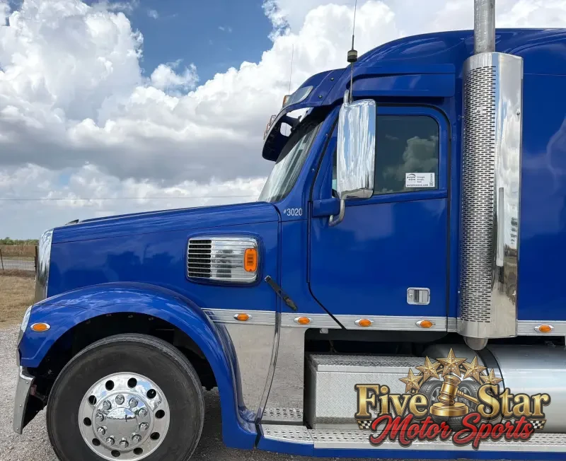 2020 Freightliner Coronado glider kit photo 10
