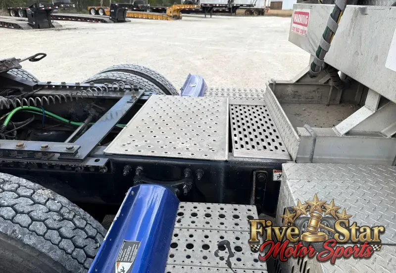 2020 Freightliner Coronado glider kit photo 23