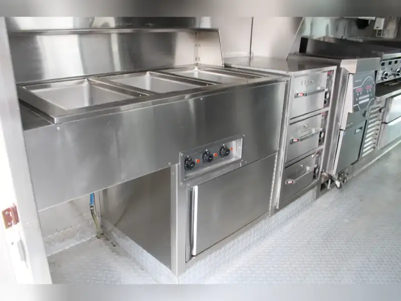 2013 Ford Catering Truck - Food Truck - E-550 Utilimaster 18 Ft Catering Step Van Food Truck For Sale photo 26