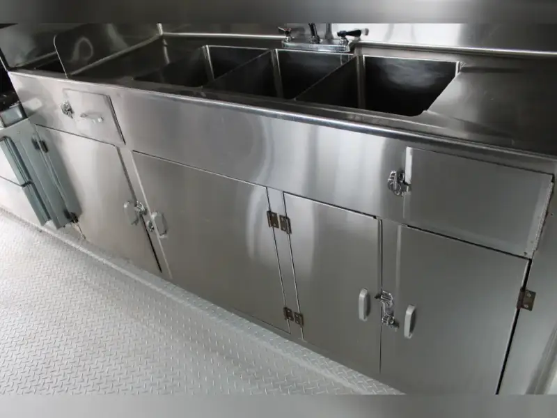 2013 Ford Catering Truck - Food Truck - E-550 Utilimaster 18 Ft Catering Step Van Food Truck For Sale photo 20