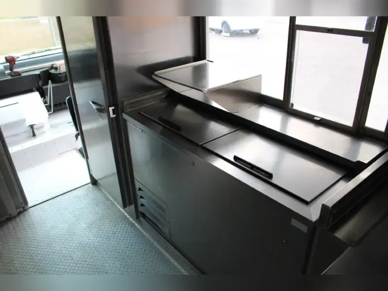 2013 Ford Catering Truck - Food Truck - E-550 Utilimaster 18 Ft Catering Step Van Food Truck For Sale photo 15
