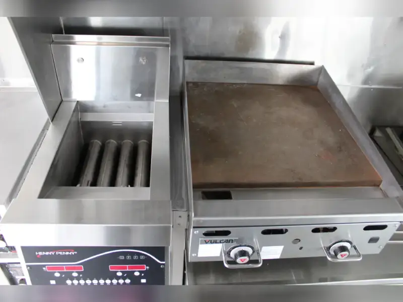 2013 Ford Catering Truck - Food Truck - E-550 Utilimaster 18 Ft Catering Step Van Food Truck For Sale photo 23
