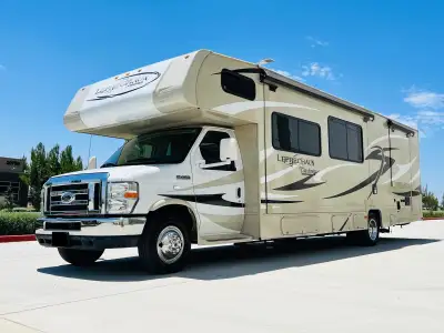 2014 Coachmen Leprechaun 319DS