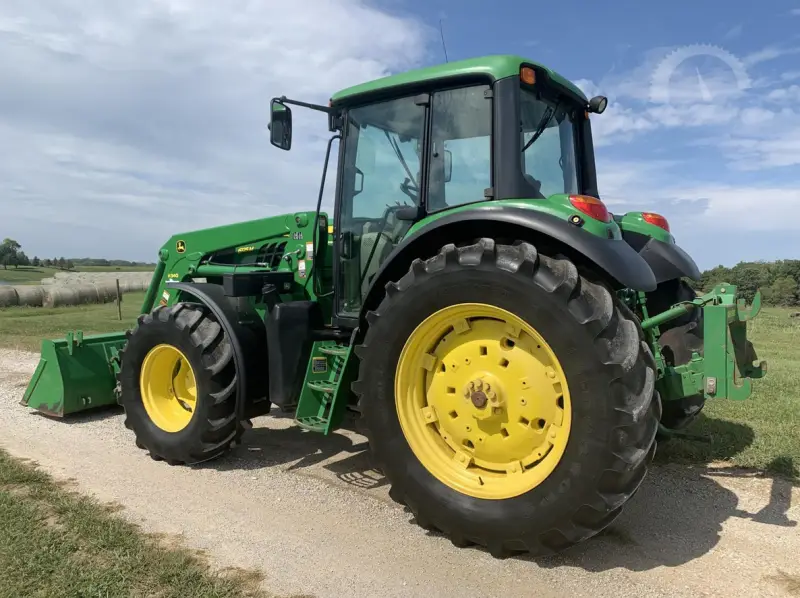 2015 JOHN DEERE 6125M photo 7
