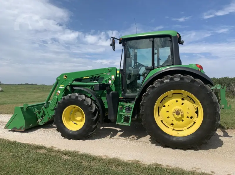 2015 JOHN DEERE 6125M photo 6
