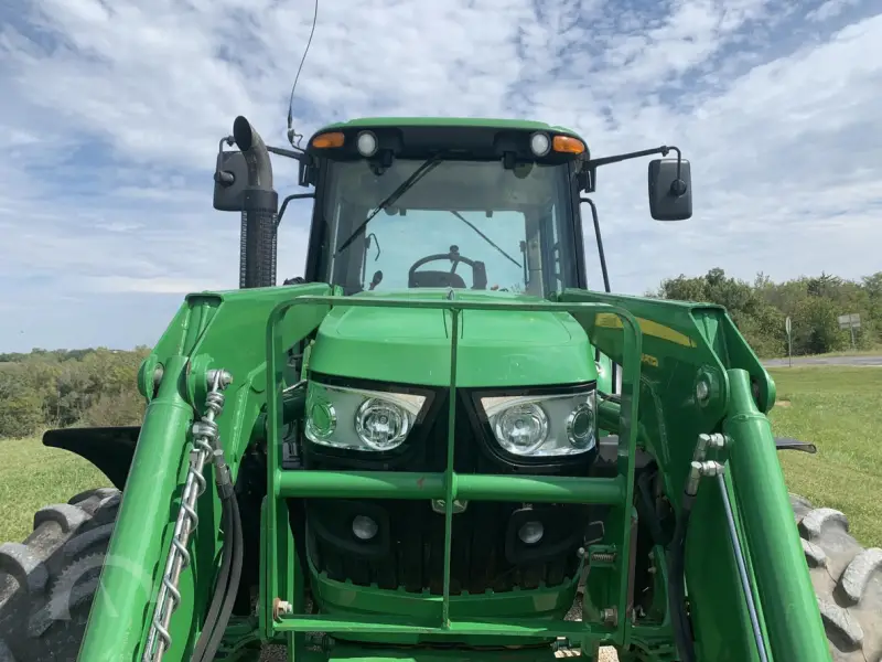 2015 JOHN DEERE 6125M photo 10