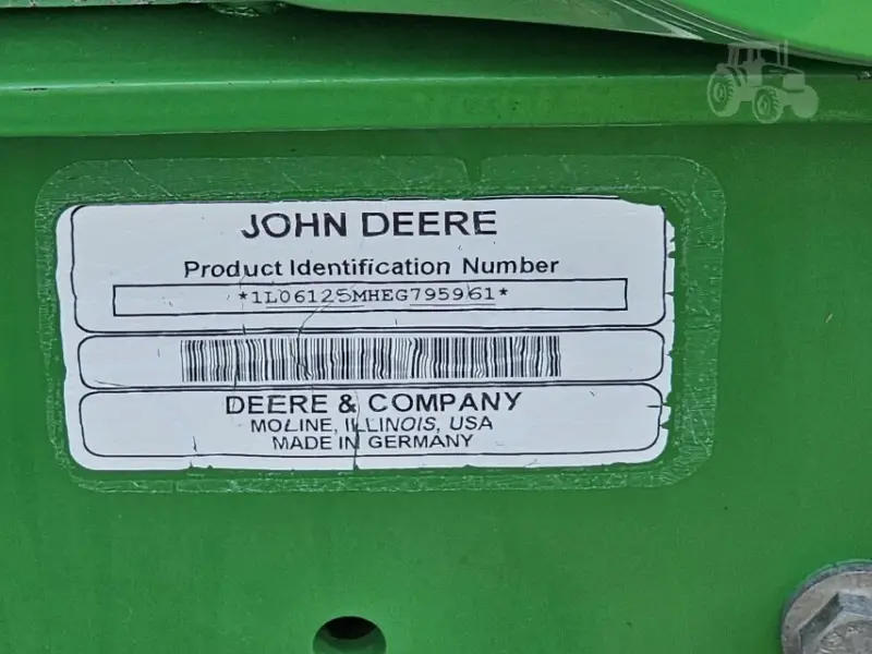 2014 John Deere 6125M photo 46
