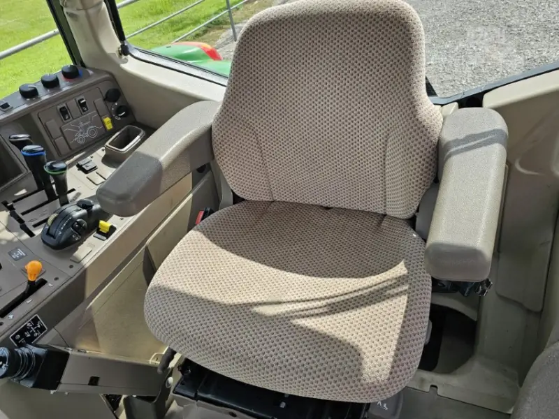 2014 John Deere 6125M photo 54