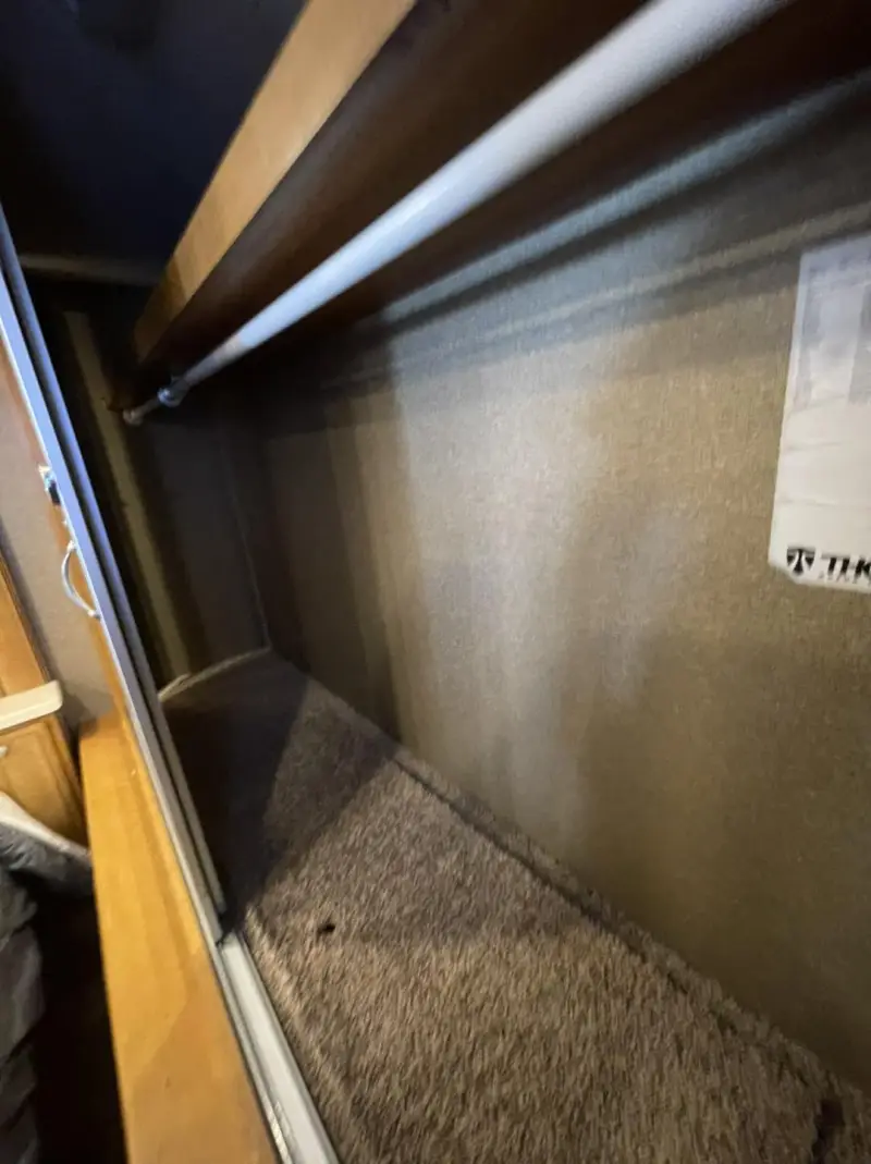 2016 Thor Motor Coach Palazzo 36.2 photo 22