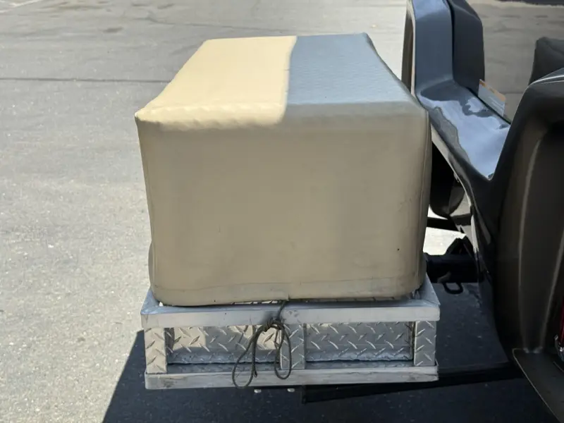 2019 Entegra Qwest 24L photo 12