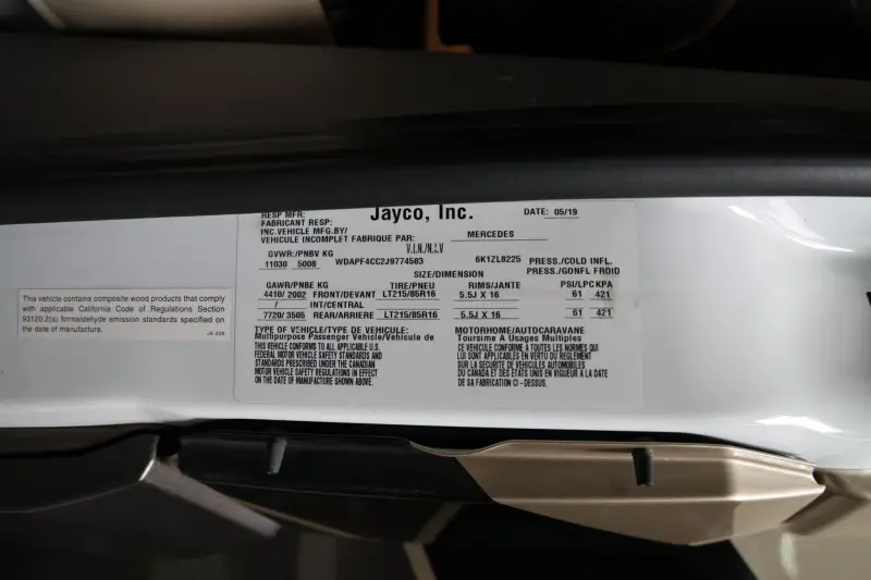 2019 Entegra Qwest 24L photo 118