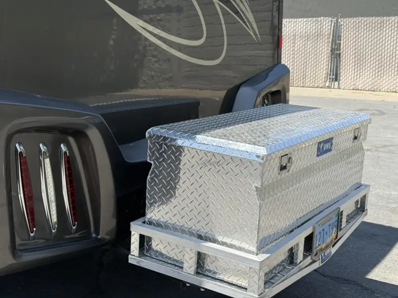 2019 Entegra Qwest 24L photo 13