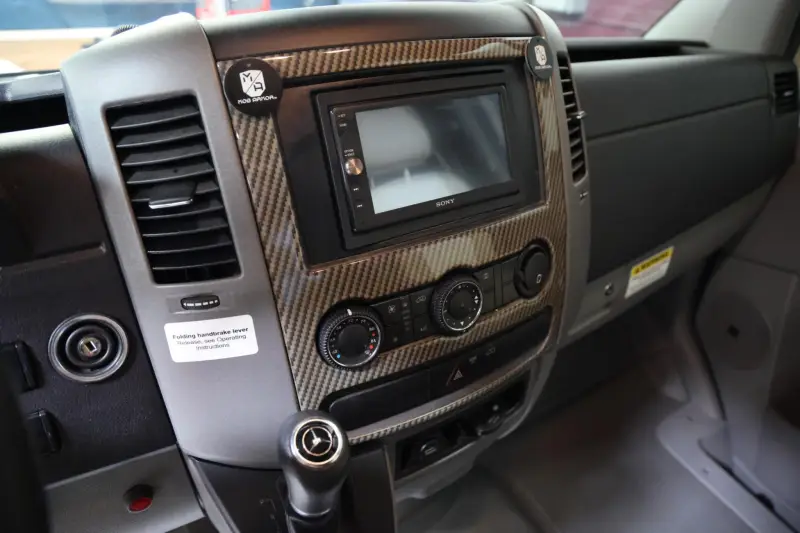 2019 Entegra Qwest 24L photo 54