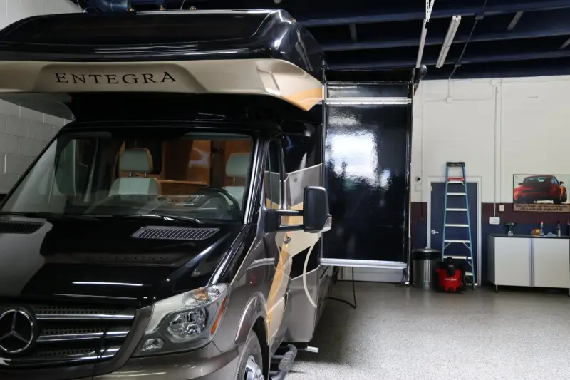 2019 Entegra Qwest 24L photo 19