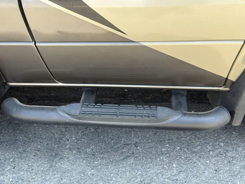 2019 Entegra Qwest 24L photo 33