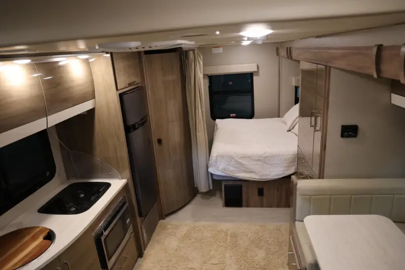 2019 Entegra Qwest 24L photo 72