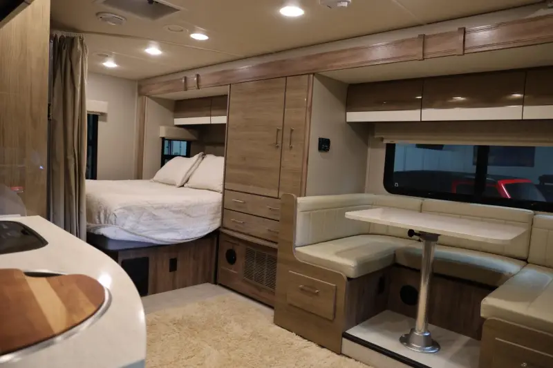 2019 Entegra Qwest 24L photo 64