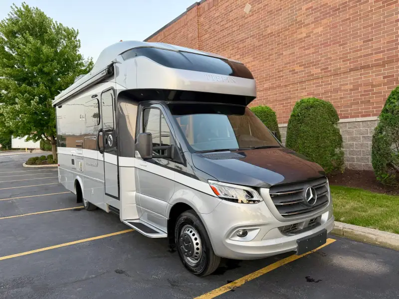 2020 Tiffin Wayfarer 25 RW photo 9