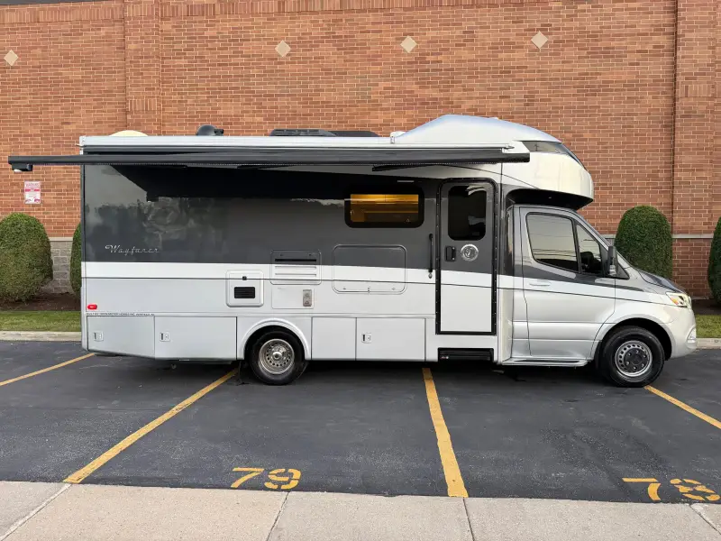 2020 Tiffin Wayfarer 25 RW photo 14