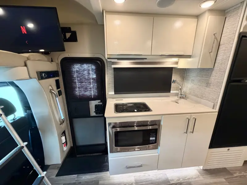 2020 Tiffin Wayfarer 25 RW photo 106