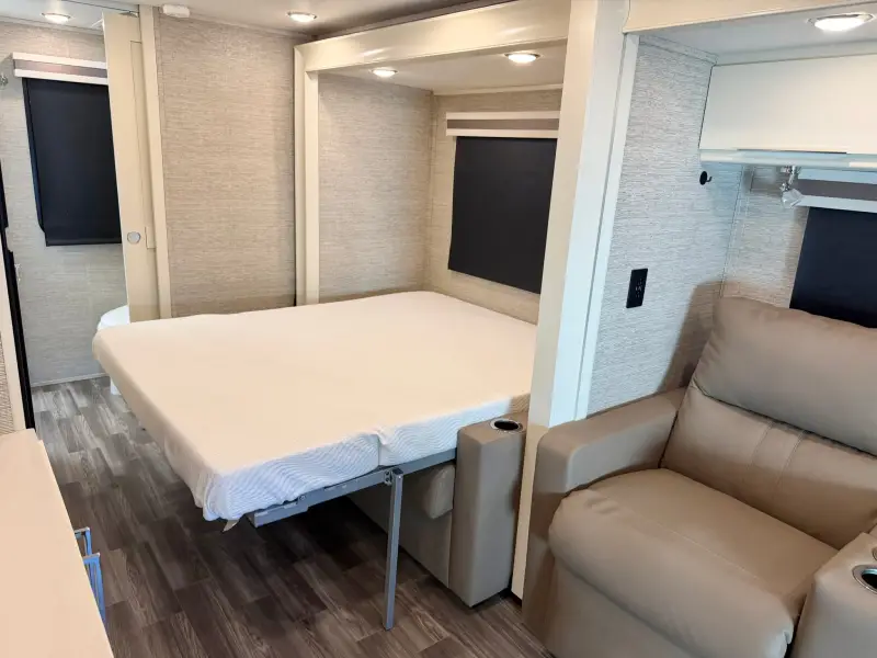 2020 Tiffin Wayfarer 25 RW photo 140