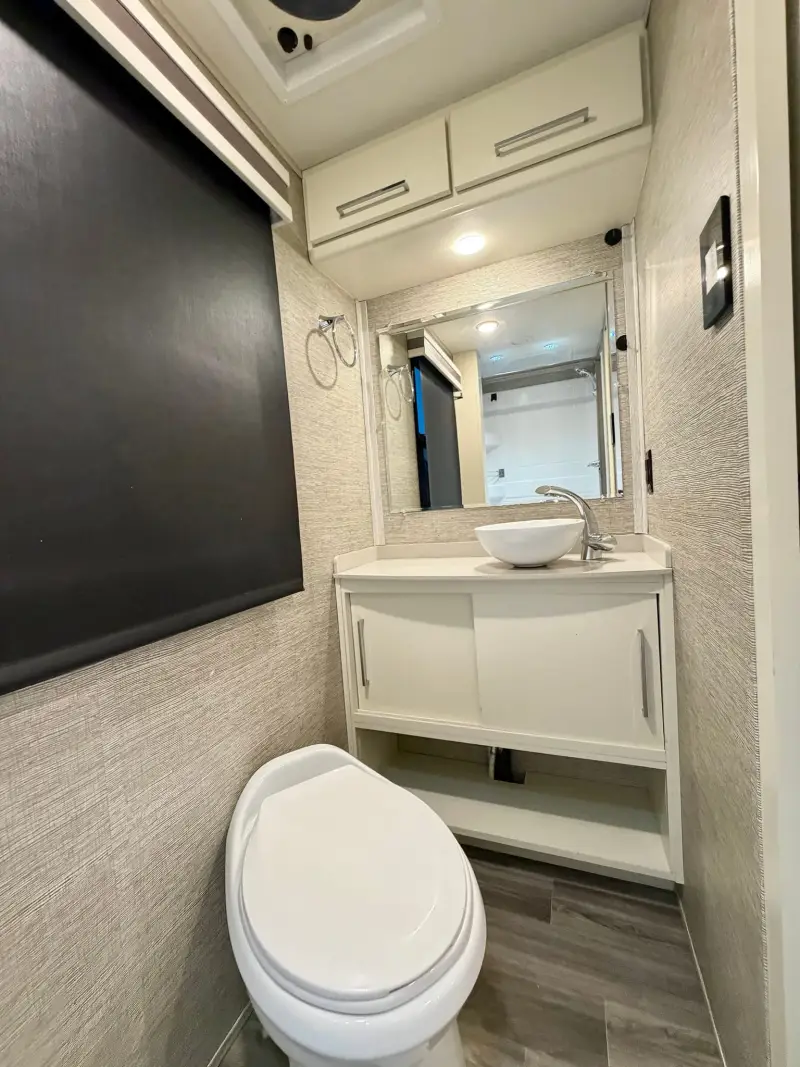 2020 Tiffin Wayfarer 25 RW photo 151