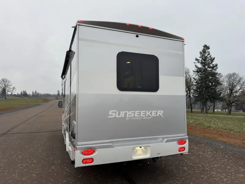 2022  Forest River Sunseeker MBS photo 11
